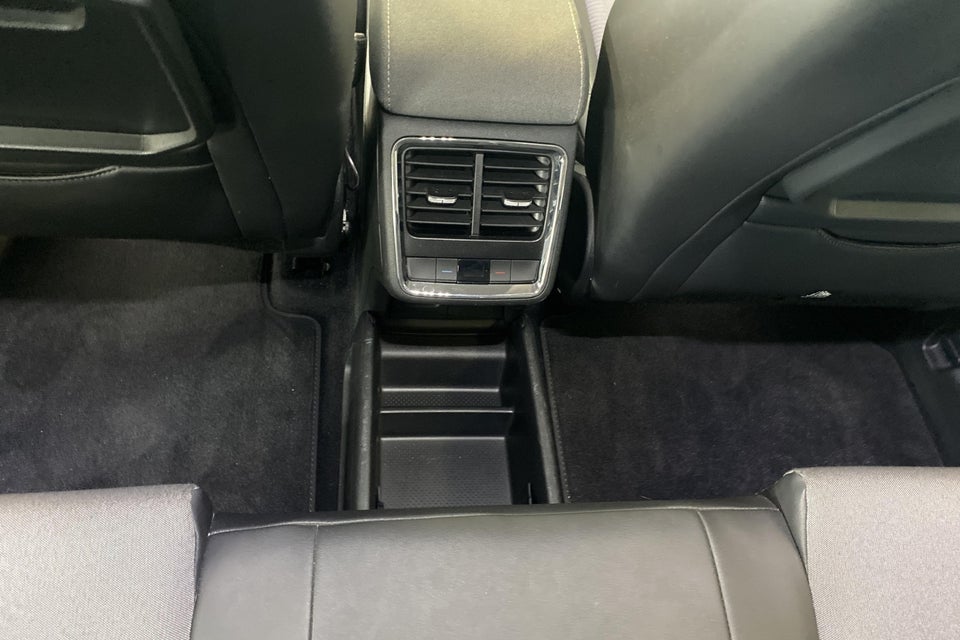 Skoda Enyaq 60 iV Plus 5d