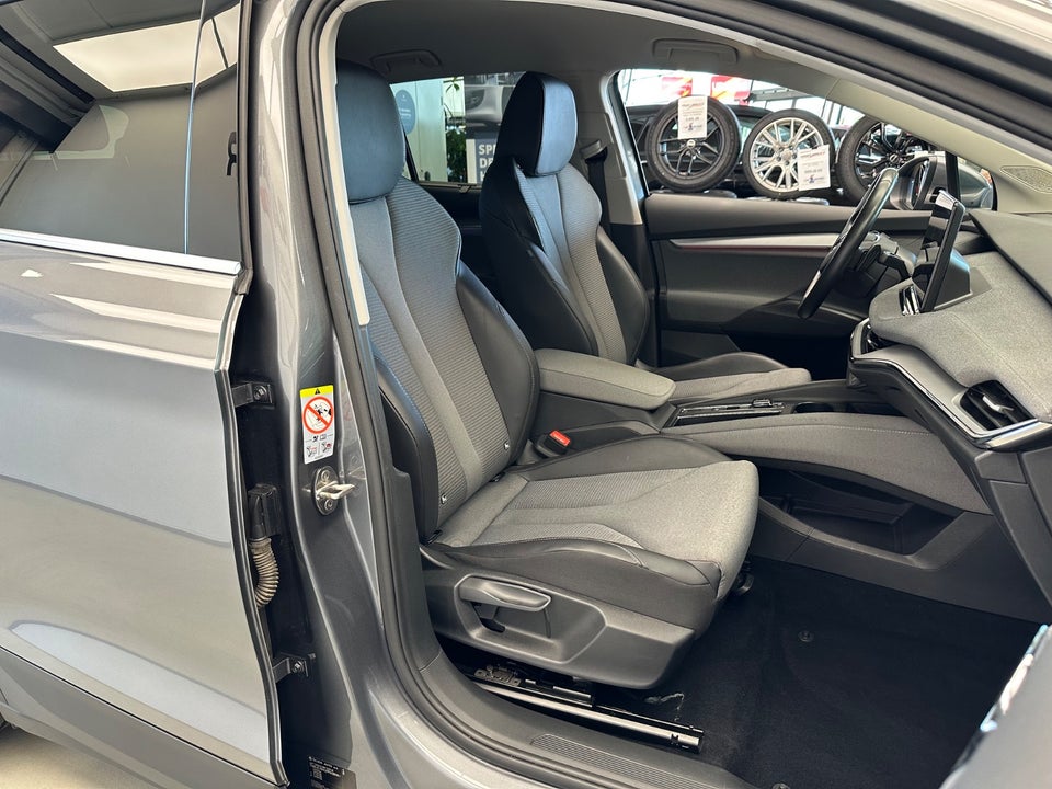 Skoda Enyaq 80 iV Loft 5d
