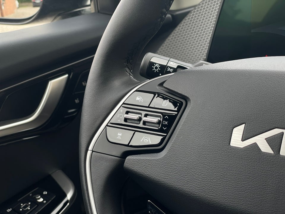 Kia EV6 77 Long Range Upgrade 5d