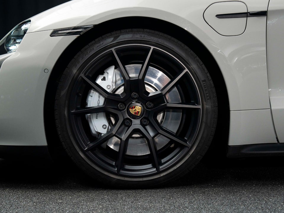 Porsche Taycan GTS Performance+ Sport Turismo 5d
