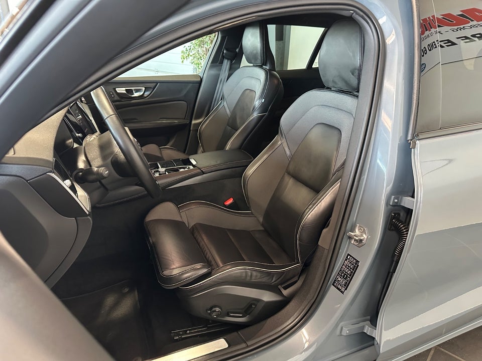 Volvo V60 2,0 T6 ReCharge R-Design aut. AWD 5d