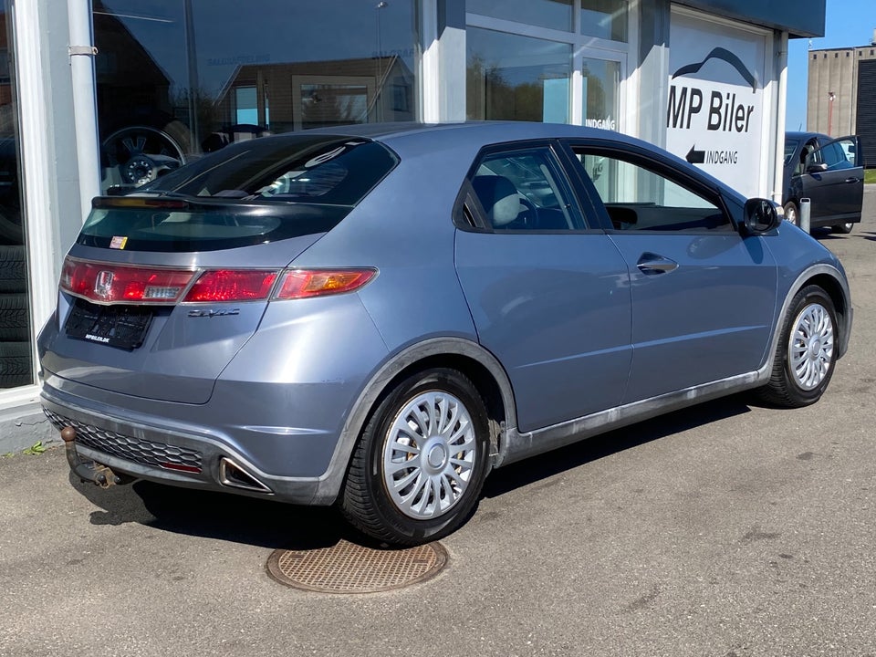 Honda Civic 1,8 Comfort 5d