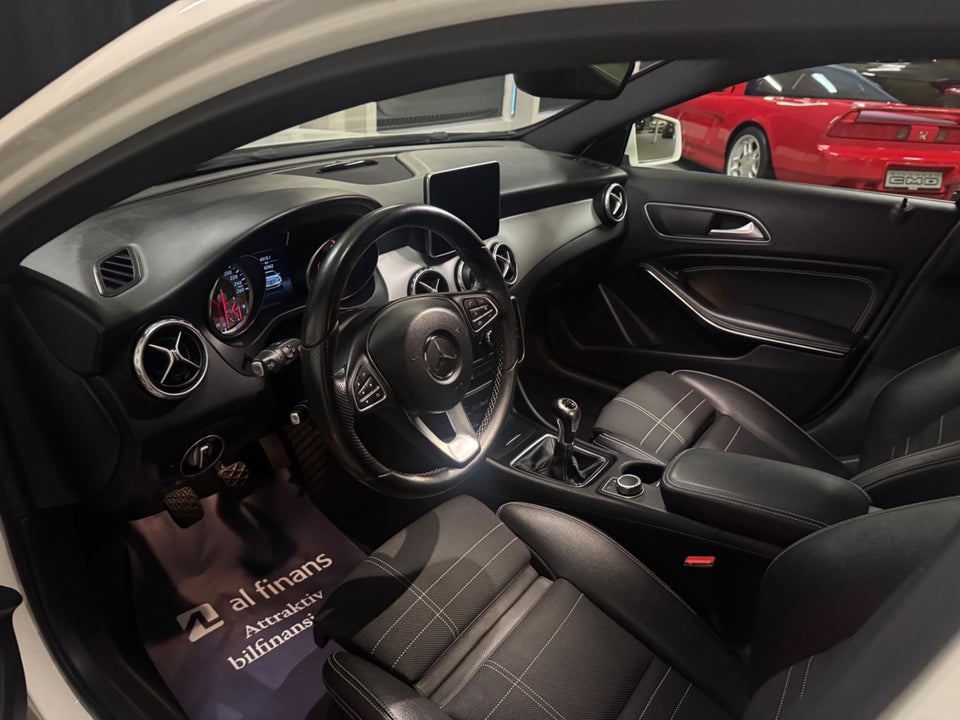 Mercedes GLA200 d 2,2 Van 5d