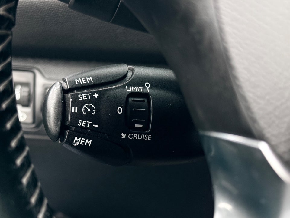 Peugeot 308 1,5 BlueHDi 130 Style 5d