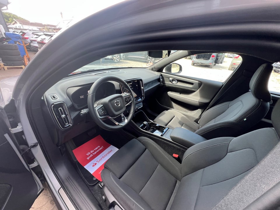 Volvo XC40 ReCharge Extended Range Core 5d