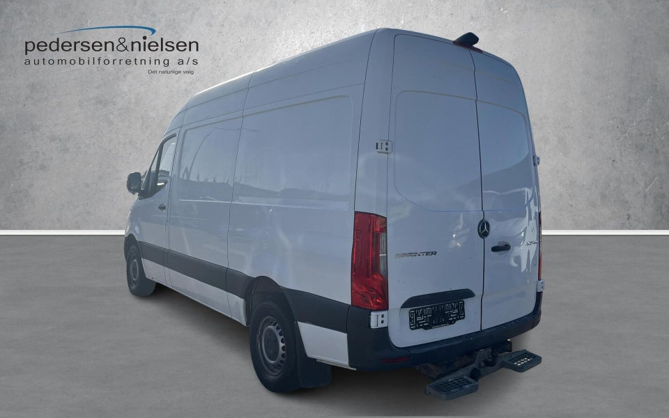 Mercedes Sprinter 317 2,0 CDi A2 Kassevogn aut. RWD