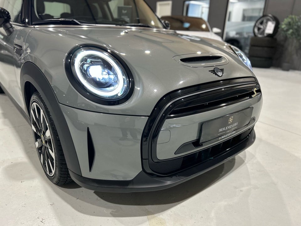 MINI Cooper SE Classic Trim 3d