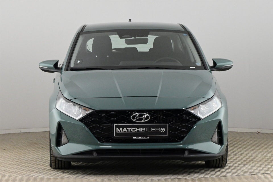 Hyundai i20 1,0 T-GDi Essential DCT 5d