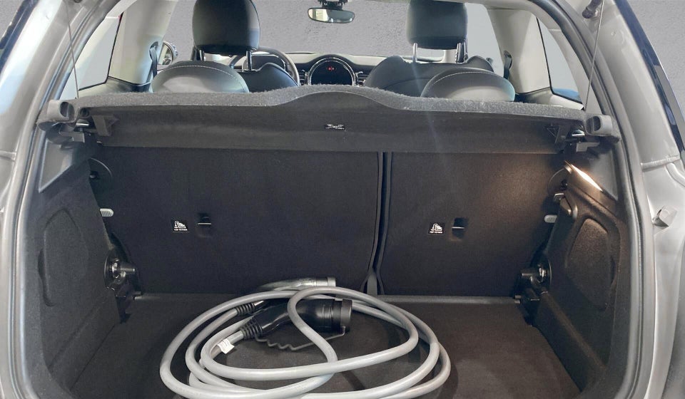 MINI Cooper SE Maximise 3d