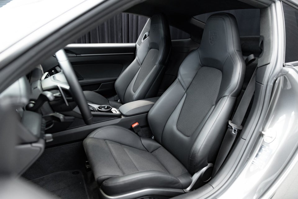 Porsche 911 GT3 4,0 Touring Coupé 2d