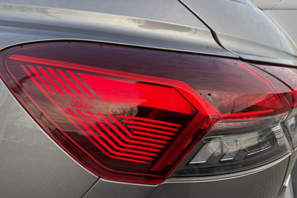 Audi Q4 e-tron 40  5d