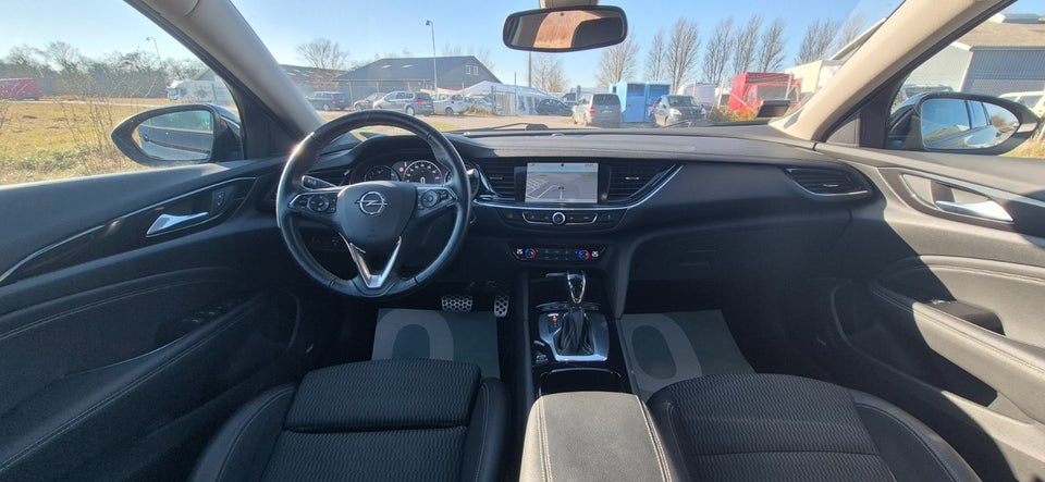 Opel Insignia 2,0 T 260 OPC Line Grand Sport aut. 4x4 5d