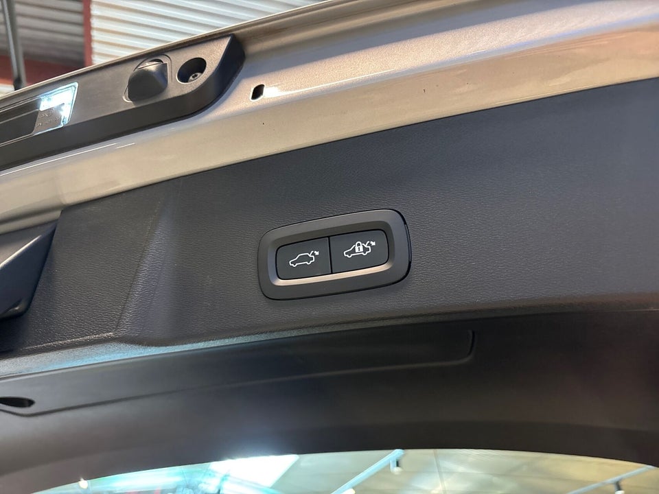 Volvo EX40 Extended Range Ultra 5d