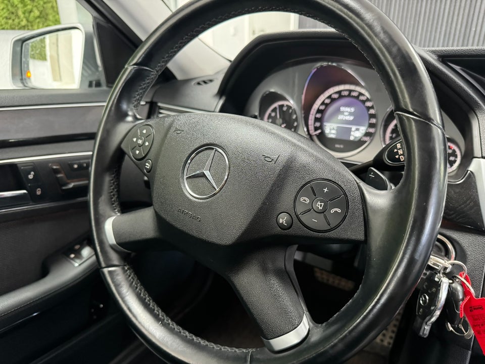 Mercedes E350 3,0 CDi Avantgarde stc. aut. 4Matic 5d