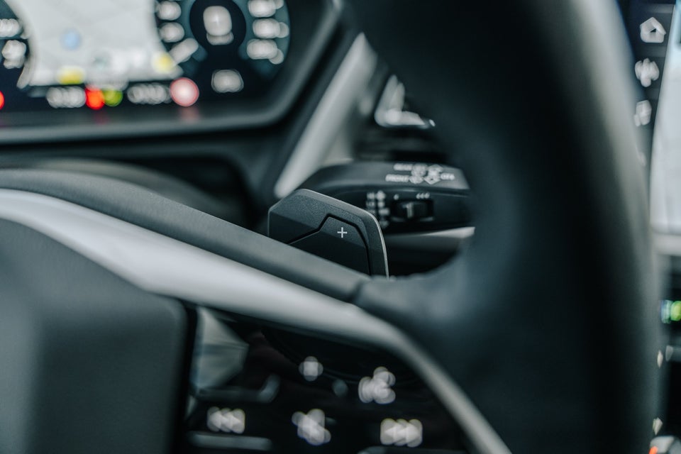 Audi Q4 e-tron 40 Advanced 5d