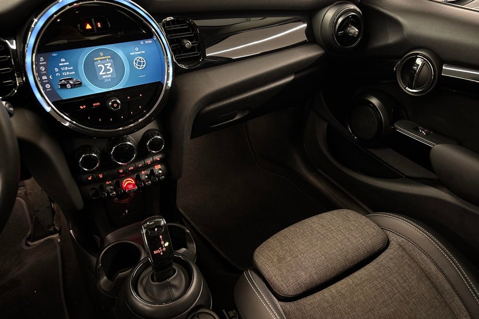 MINI Cooper 1,5 Essential aut. 5d