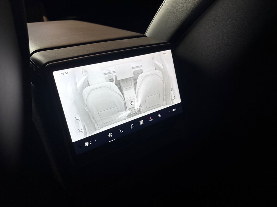 Tesla Model 3 RWD 4d