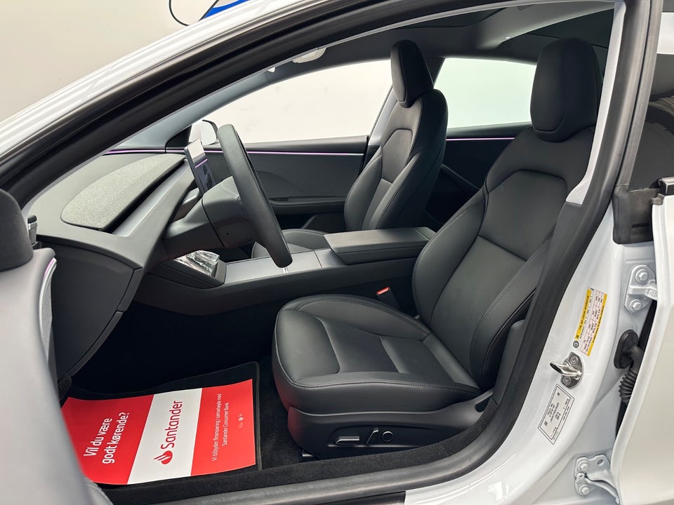 Tesla Model 3 RWD 4d