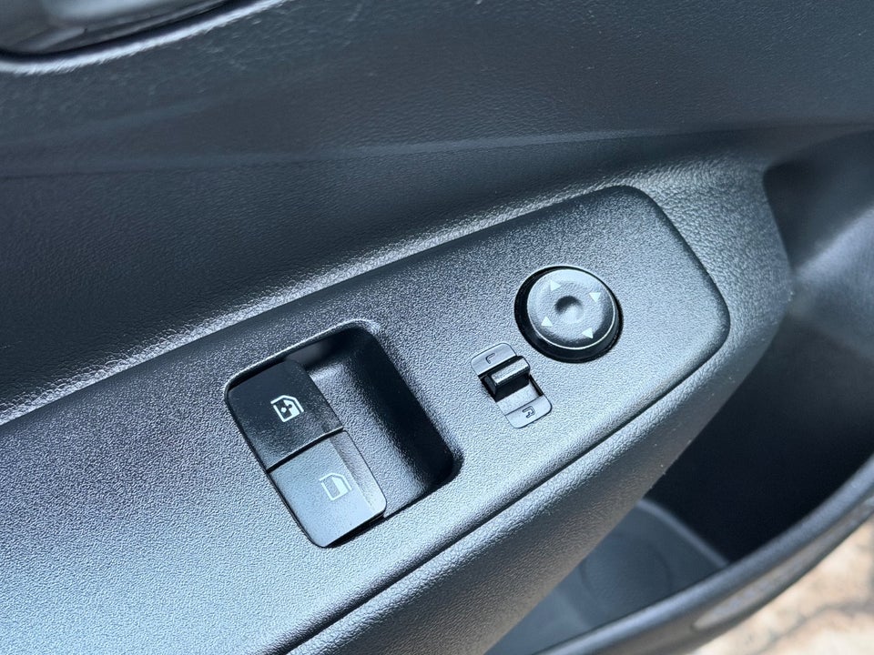 Hyundai i10 1,0 MPi Essential 5d