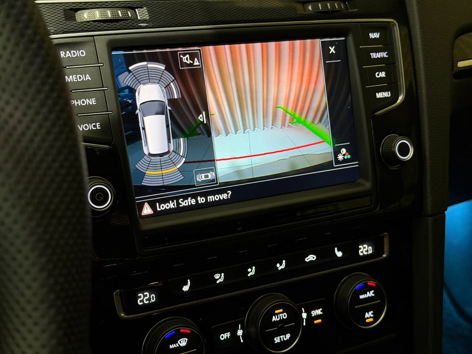 VW Golf VII 2,0 GTi Performance DSG BMT 5d