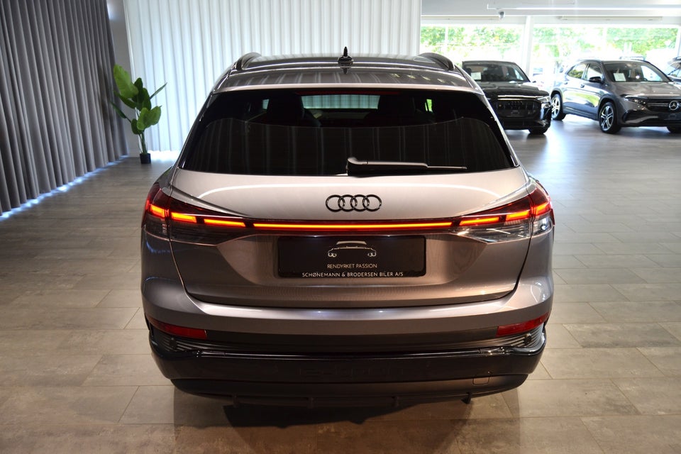 Audi Q4 e-tron 50 S-line quattro 5d