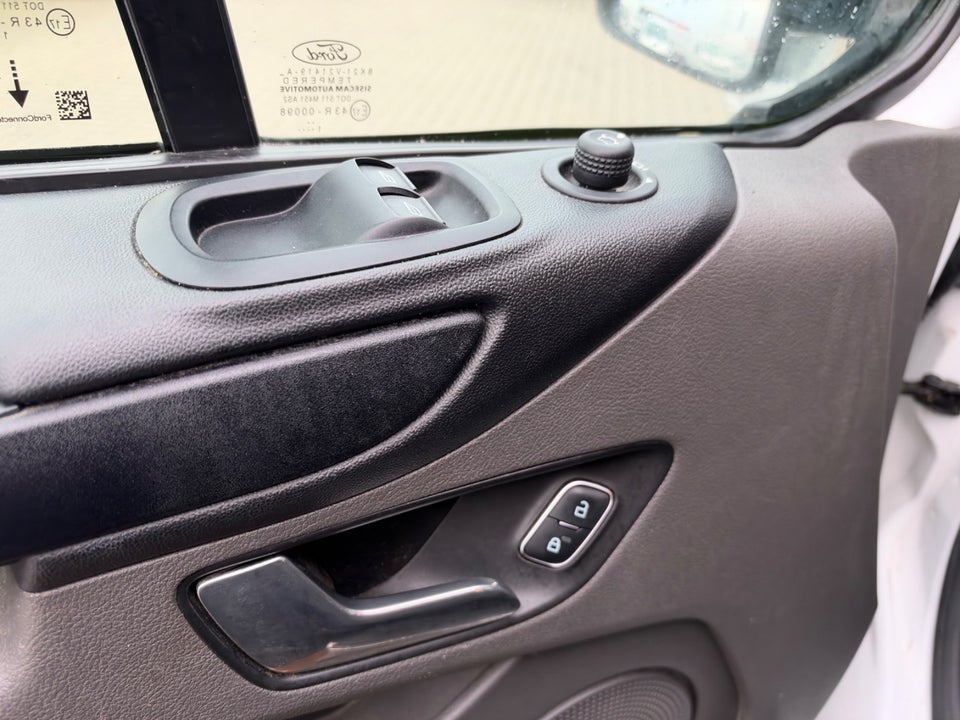 Ford Transit Custom 300 L2 2,0 TDCi 130 Trend