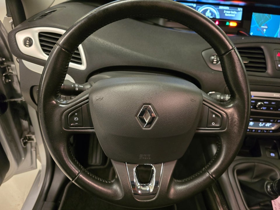 Renault Grand Scenic III 1,6 dCi 130 Expression 7prs 5d