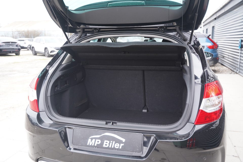 Citroën C4 1,6 e-HDi 112 Seduction E6G 5d