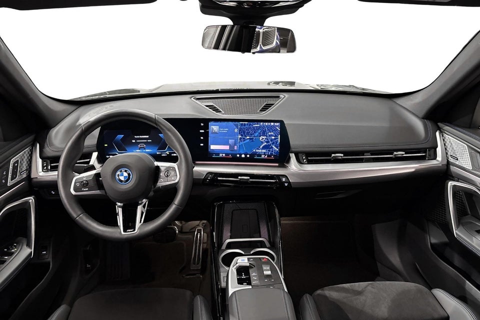 BMW iX1 eDrive20 M-Sport Pro 5d