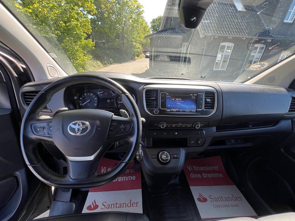 Toyota ProAce 2,0 D 144 Long Comfort Master aut. 4d