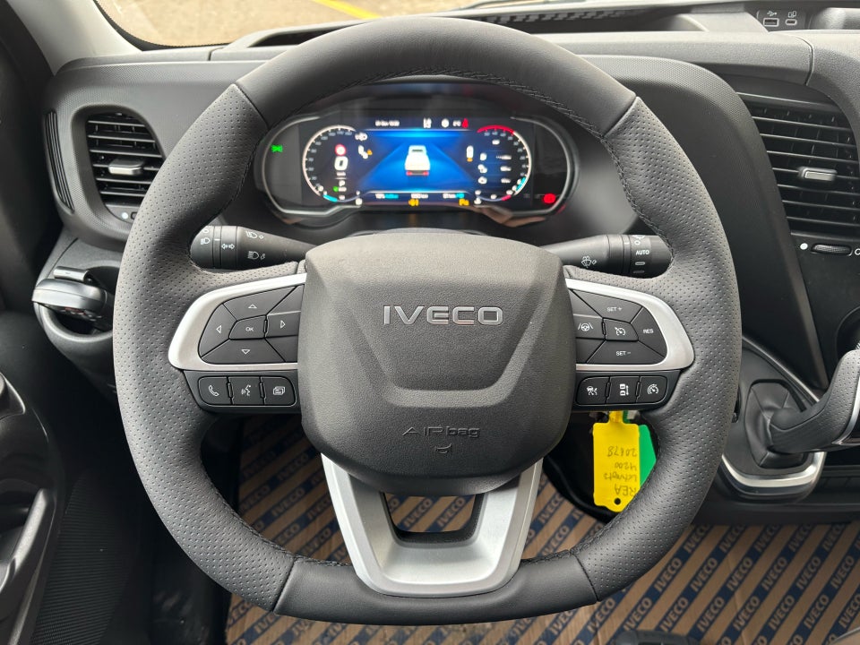 Iveco Daily 3,0 35S18 4100mm Alukasse m/lift AG8