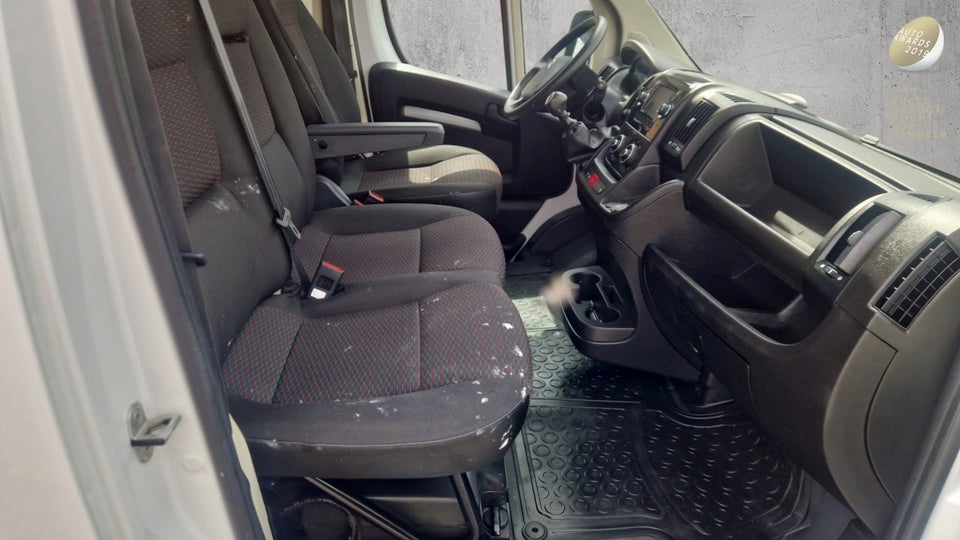 Citroën Jumper 33 2,2 BlueHDi 140 L2H2