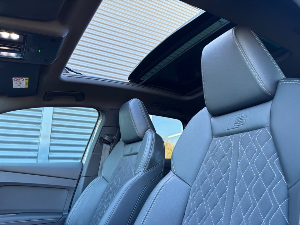 Audi Q4 e-tron 50 S-line quattro 5d