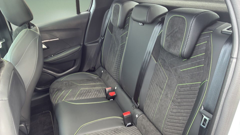 Peugeot e-208 54 GT Pack 5d