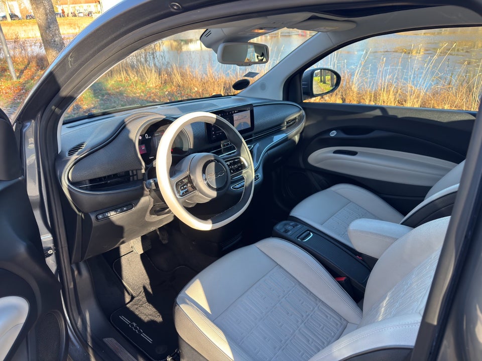 Fiat 500e 42 la Prima Cabrio 2d