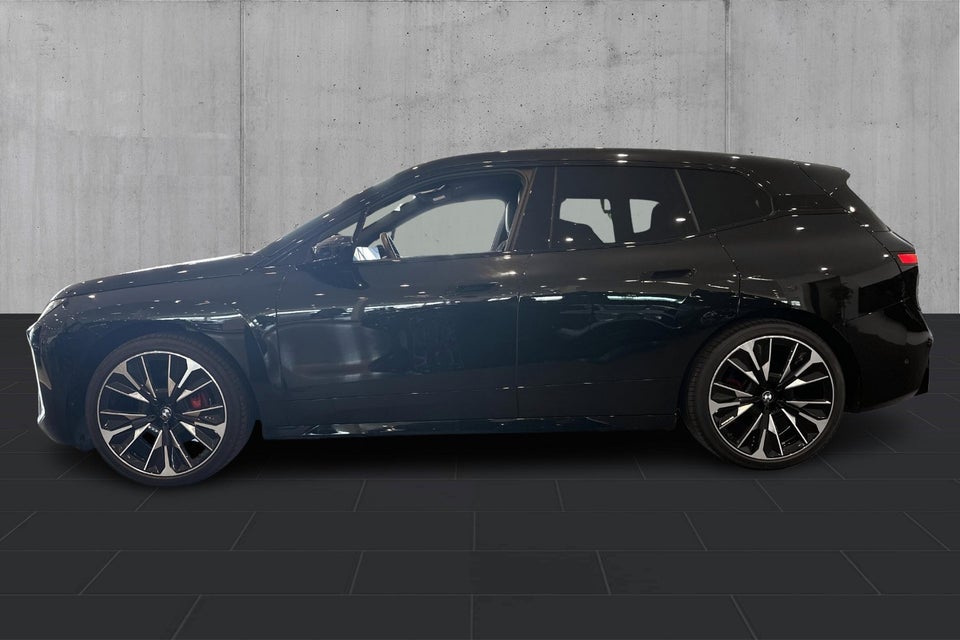 BMW iX xDrive60 Fully Charged 5d