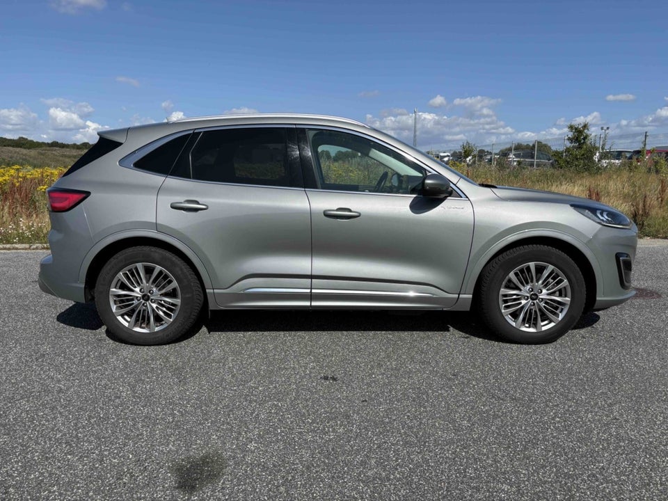 Ford Kuga 2,5 PHEV Vignale CVT 5d