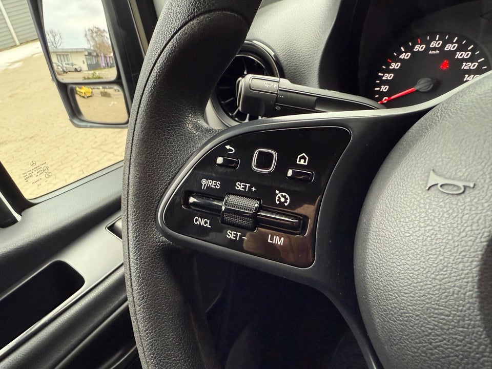 Mercedes Sprinter 211 2,2 CDi A1 Kassevogn aut. FWD