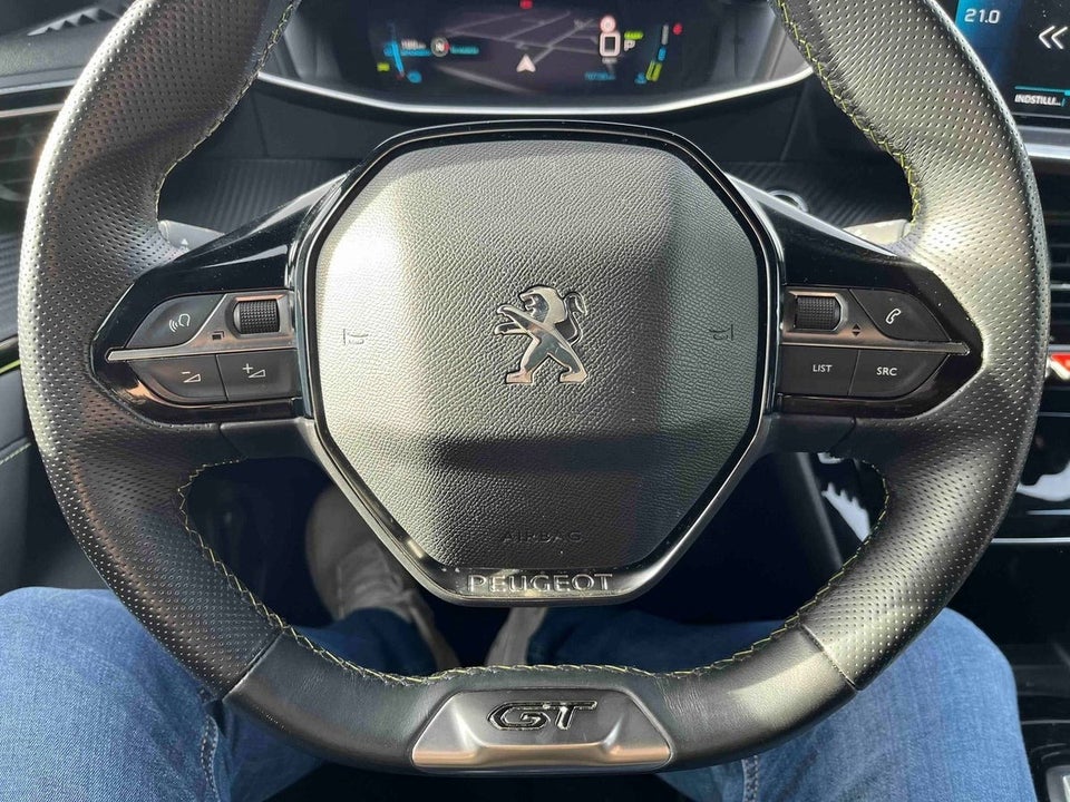 Peugeot e-208 50 GT Pack 5d
