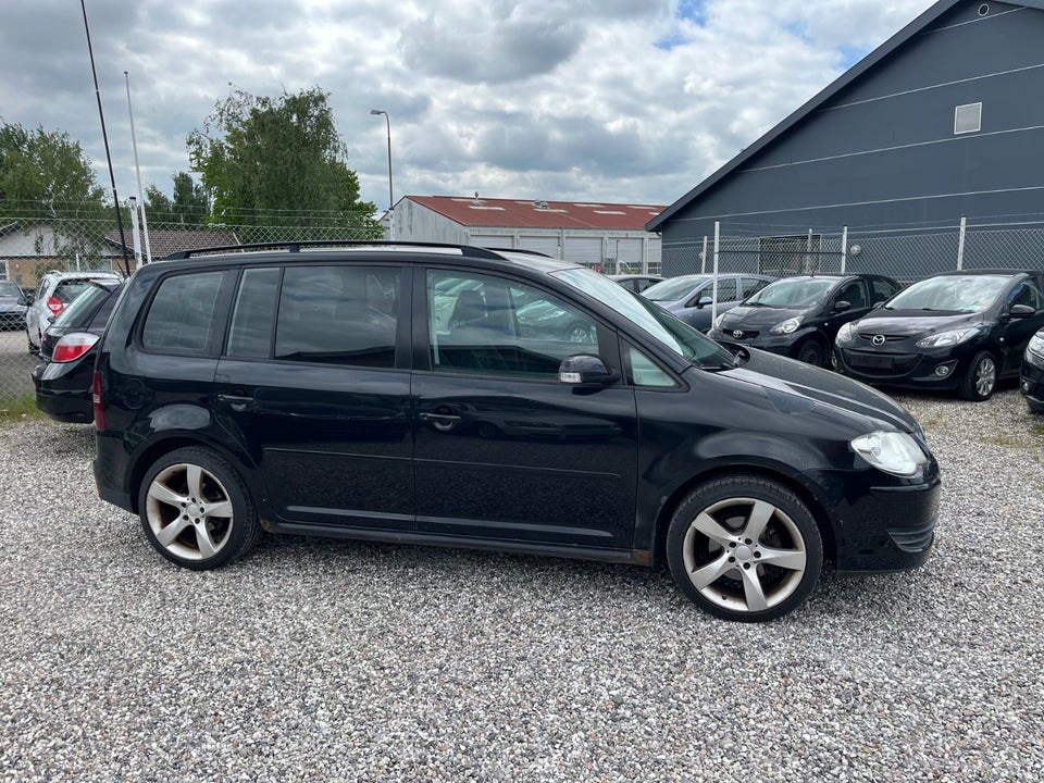 VW Touran 1,4 TSi 140 Trendline 7prs 5d
