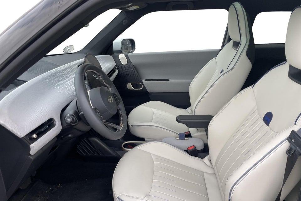 MINI Cooper SE Favoured Trim XL 3d