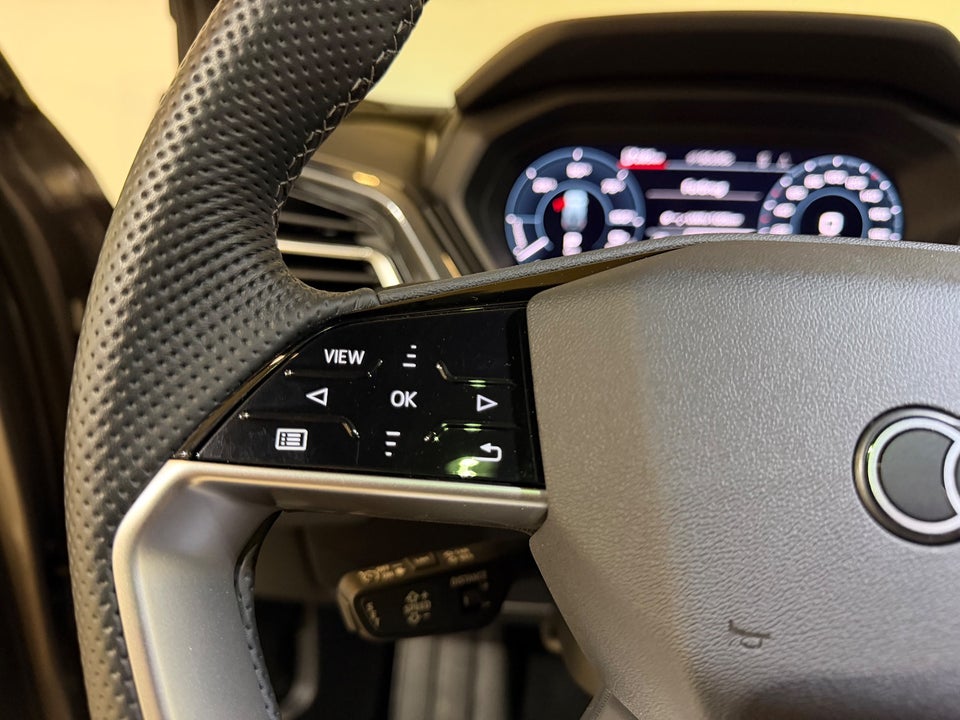 Audi Q4 e-tron 55 S-line quattro 5d