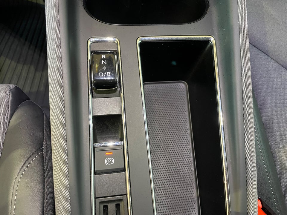 Skoda Enyaq 80 iV Plus Loft 5d