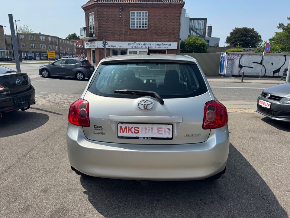 Toyota Auris 1,6 Luna 5d