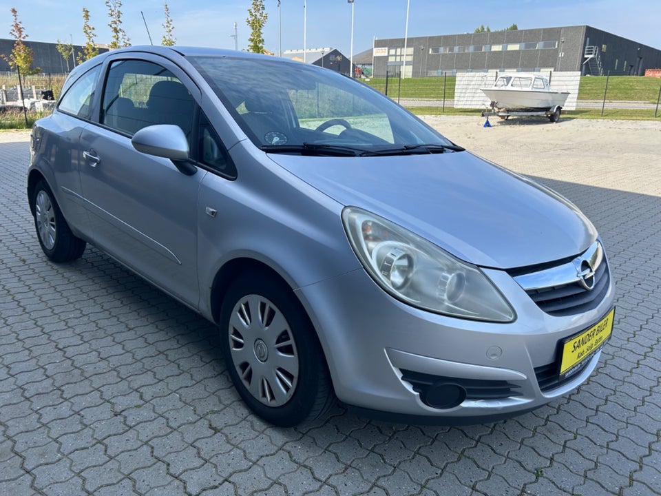 Opel Corsa 1,2 16V Essentia 3d