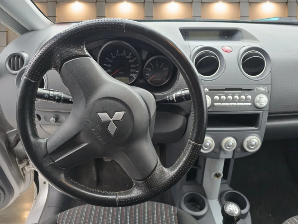 Mitsubishi Colt 1,3 Cash 5d