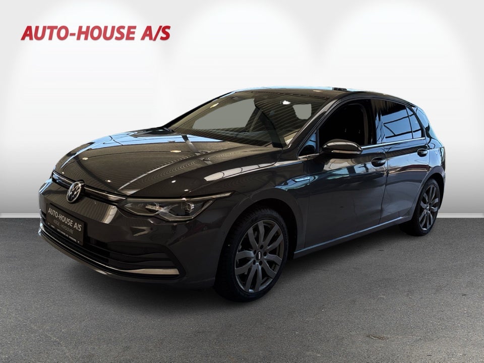 VW Golf VIII 1,5 eTSi 150 Style DSG 5d