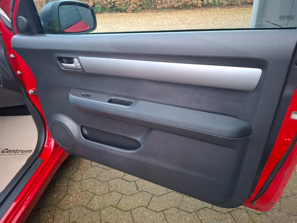 Suzuki Swift 1,3 GL 3d