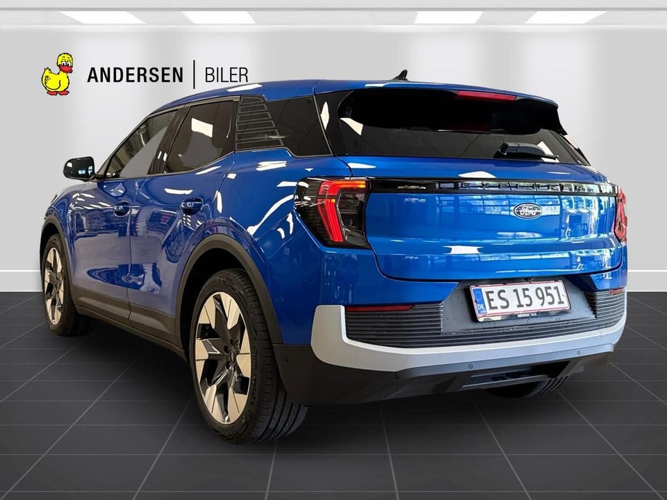 Ford Explorer 79 Premium Extended Range 5d
