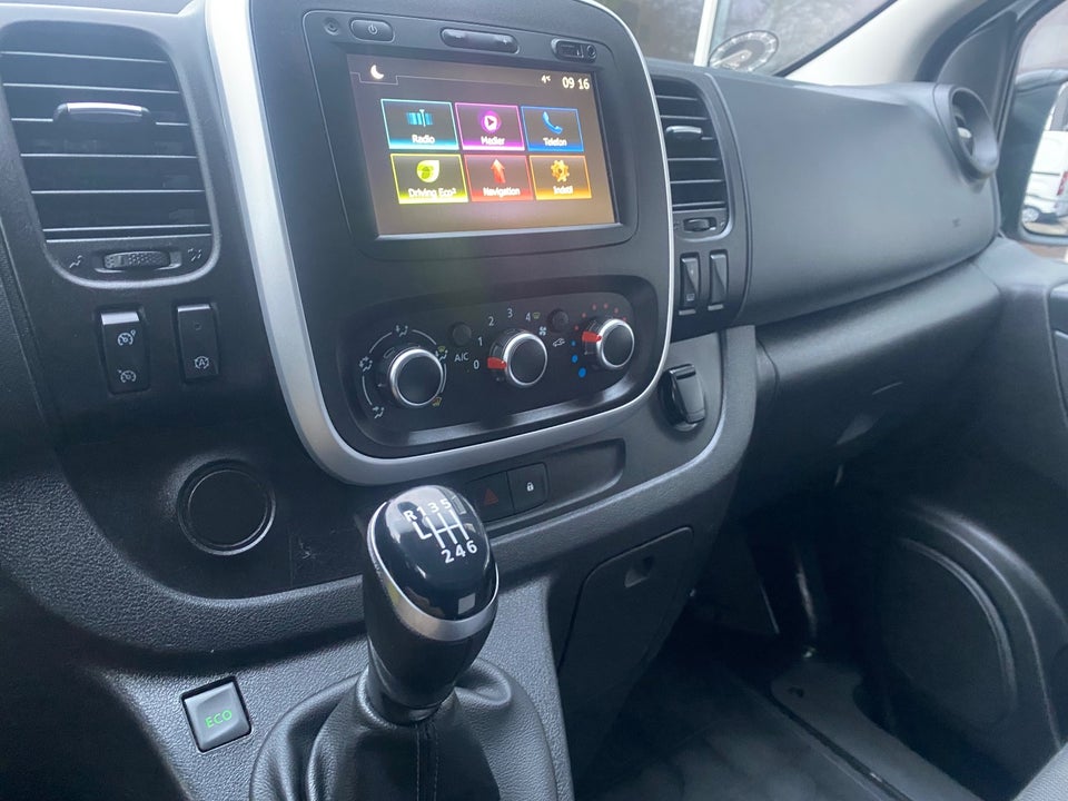 Renault Trafic T29 2,0 dCi 120 L2H1